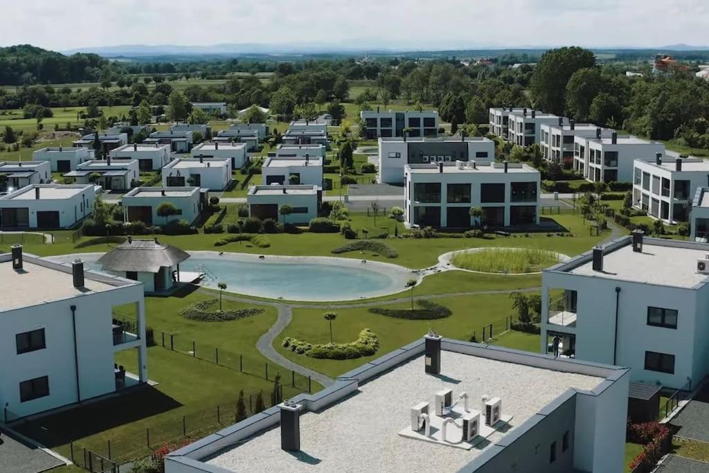 Luxus Appartement Am Golfplatz Und Therme Lutzmannsburg Zsira Dış mekan fotoğraf